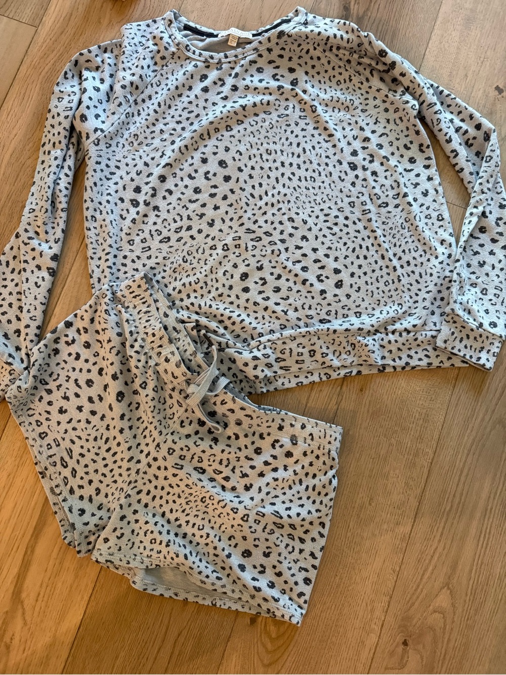 P.J. Salvage 2-Piece Gray/Black Leopard Knit Pajama Short Set Medium
